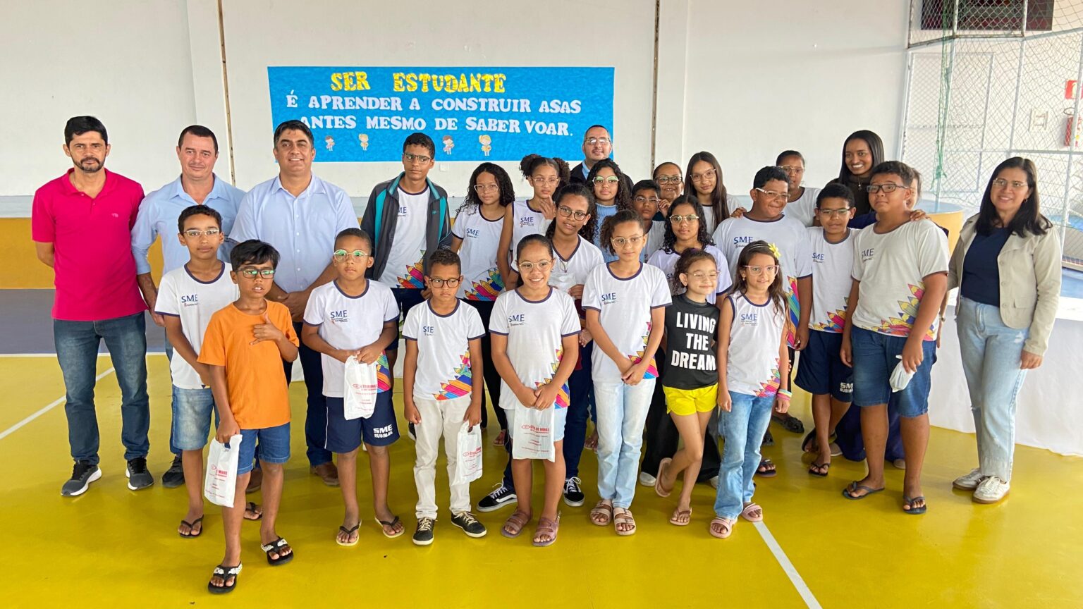 Programa Miguilim Promove Entrega de Óculos para Alunos da Escola Municipal Coronel Melvino Ferraz